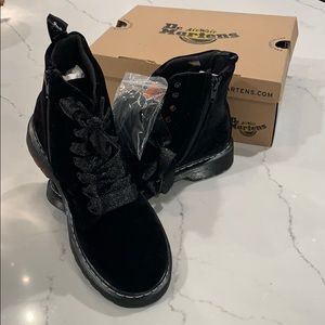 NWT youth velvet Dr. Martens